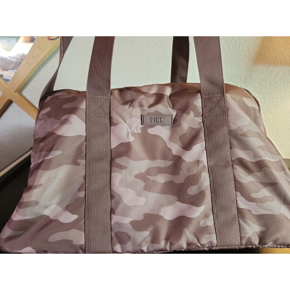 VICTORIAS SECRET/ PINK, PURPLE & BROWN CAMO DUFFLE BAG, CARRY ON